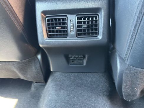 Used 2025 Toyota Camry SE FWD image 23