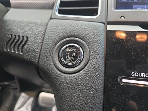 Used 2013 Ford Taurus SHO image 21