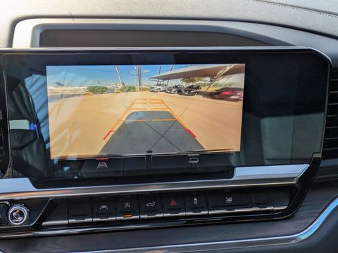 Used 2023 GMC Sierra 1500 SLT image 18