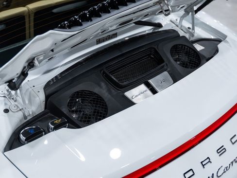 Used 2019 Porsche 911 Carrera 4 AWD/4WD image 39