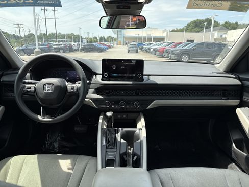 Certified 2023 Honda Accord LX image 21