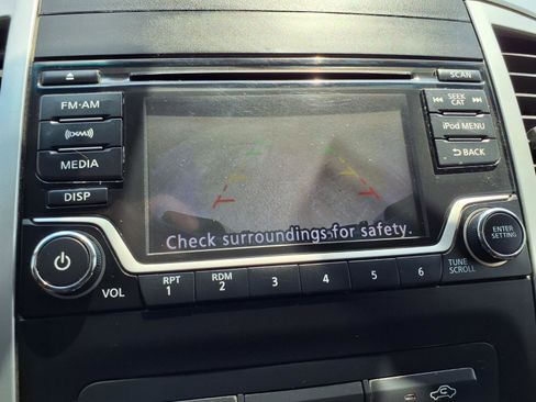 Used 2018 Nissan Frontier SV RWD image 6