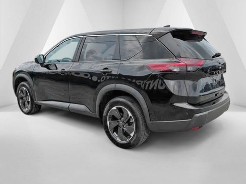 Used 2024 Nissan Rogue SV FWD image 5