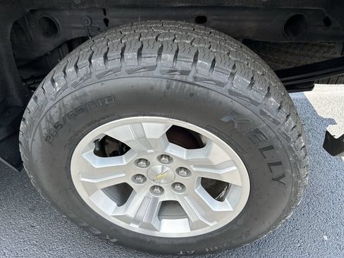 Used 2018 Chevrolet Silverado 1500 LT w/ All Star Edition AWD/4WD image 10