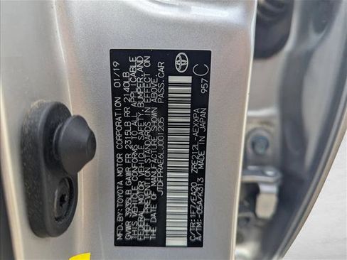 Used 2020 Toyota Corolla XLE image 17