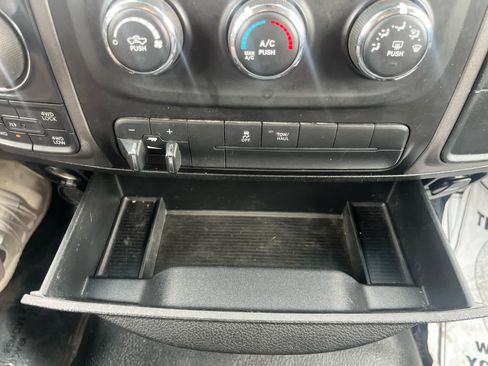 Used 2019 RAM 1500 Tradesman w/ Chrome Appearance Group AWD/4WD image 35