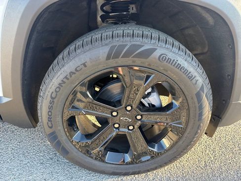 New 2026 Chevrolet Equinox LT w/ Convenience Package II image 11