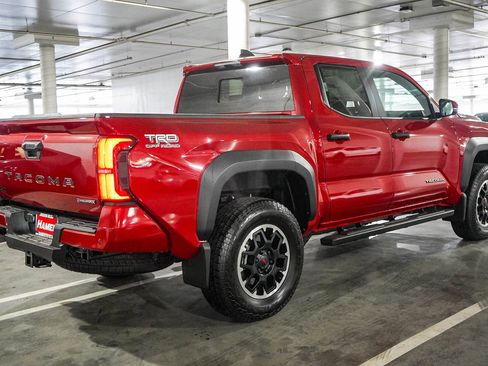 New 2025 Toyota Tacoma TRD Off-Road image 9