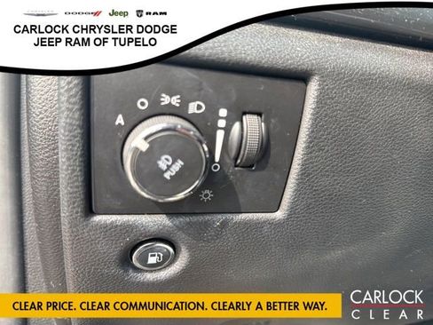 Used 2019 Jeep Grand Cherokee Laredo w/ Laredo X Package image 17