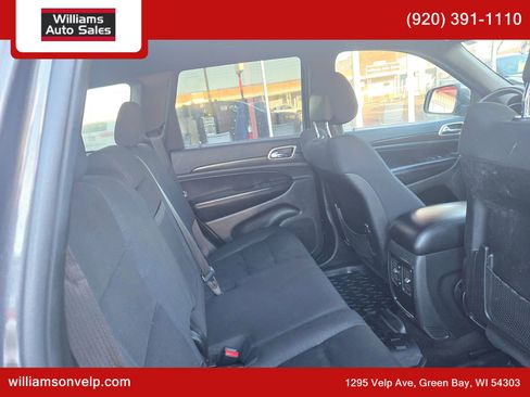 Used 2015 Jeep Grand Cherokee Laredo w/ Quick Order Package 23E image 18
