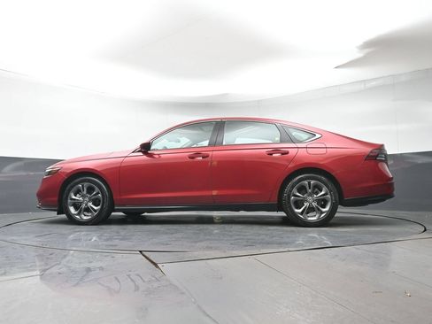 Certified 2023 Honda Accord EX image 29