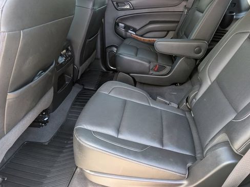 Used 2019 Chevrolet Tahoe Premier AWD/4WD image 18