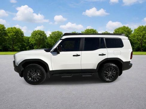 Used 2024 Toyota Land Cruiser 1958 image 4