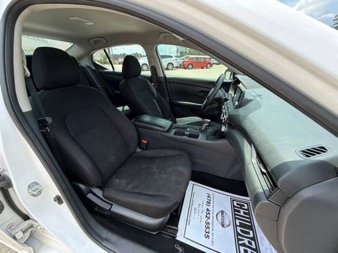 Used 2024 Nissan Sentra S FWD image 16
