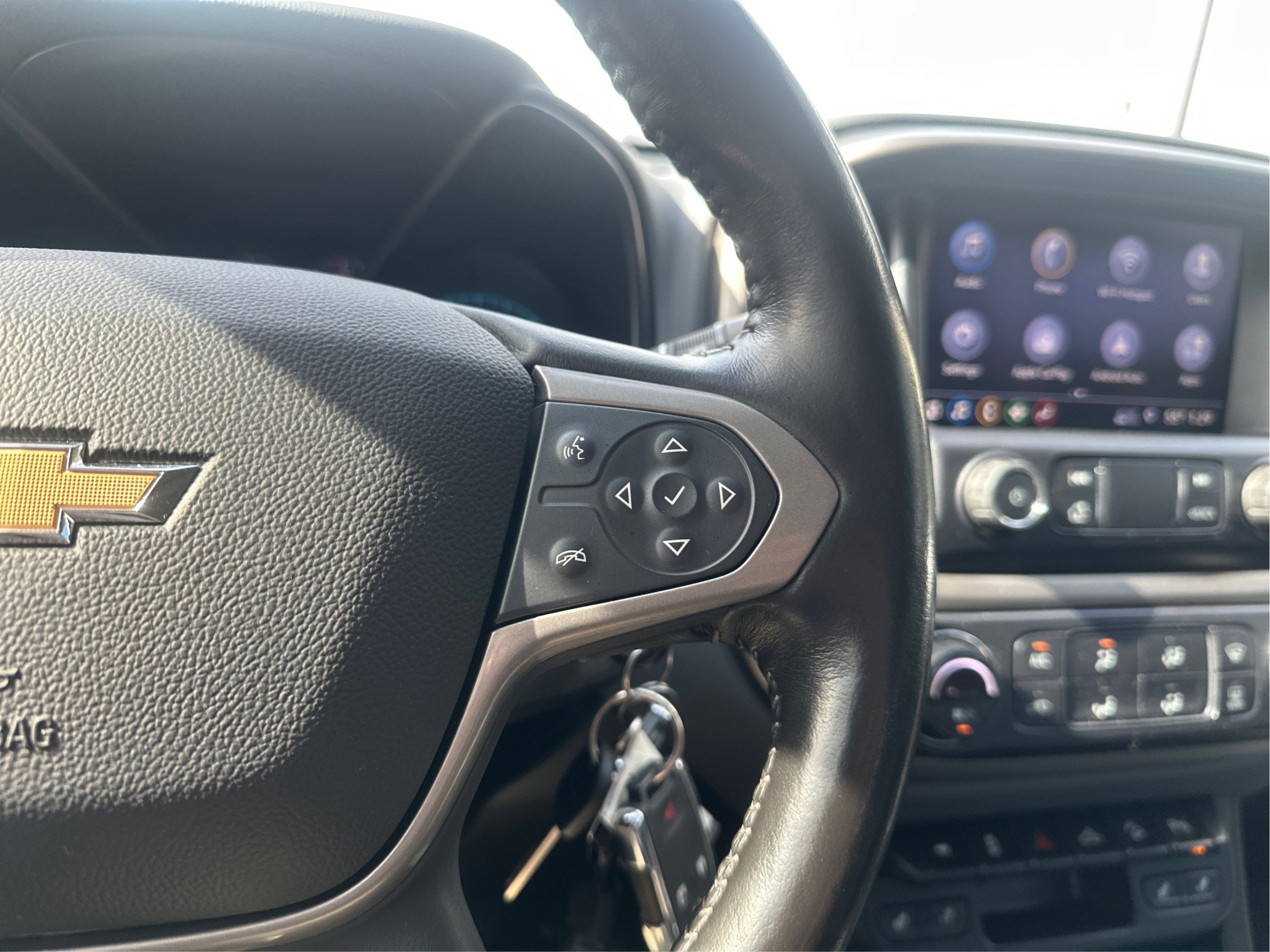 Used 2019 Chevrolet Colorado Z71 AWD/4WD image 32