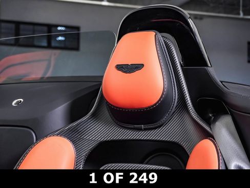 Used 2023 Aston Martin V12 Vantage Roadster image 25