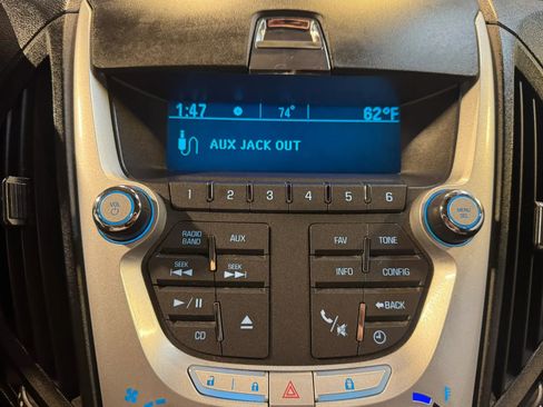 Used 2010 Chevrolet Equinox LT AWD/4WD image 17