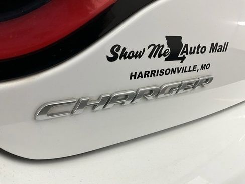 Used 2015 Dodge Charger SE w/ Popular Equipment Group image 24