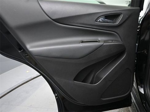 Used 2024 Chevrolet Equinox LT image 14