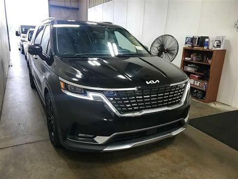 Used 2022 Kia Carnival SX Prestige FWD image 19