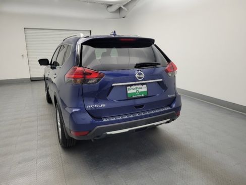 Used 2017 Nissan Rogue SV w/ SV Premium Package AWD/4WD image 6