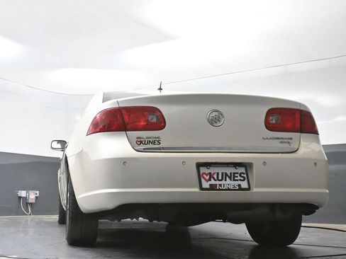 Used 2008 Buick Lucerne CXL w/ Ultra Confidence Package FWD image 30