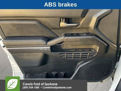 Used 2025 Toyota Tacoma TRD Off-Road image 19