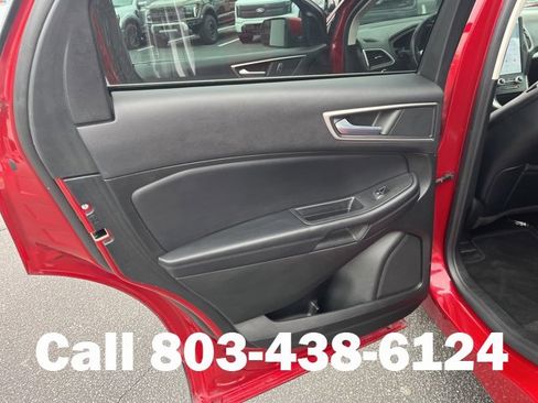 Used 2023 Ford Edge SEL image 11