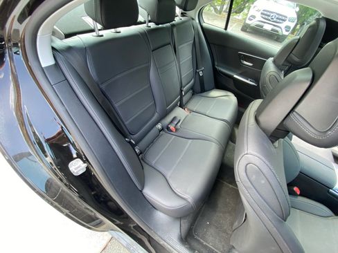 Used 2025 Mercedes-Benz C 300 4MATIC Sedan image 29