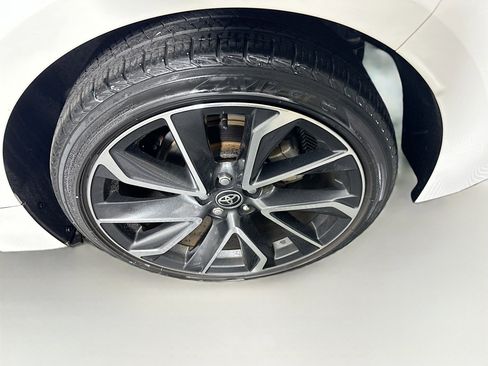 Used 2022 Toyota Corolla SE image 11