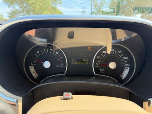 Used 2007 Ford Explorer XLT AWD/4WD image 13