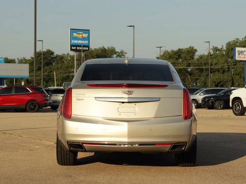 Used 2016 Cadillac XTS Luxury w/ Driver Awareness Package FWD image 6
