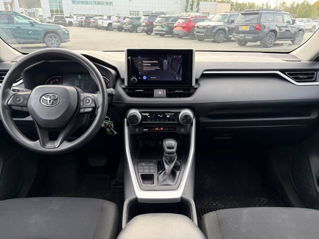 Used 2024 Toyota RAV4 LE AWD/4WD image 21