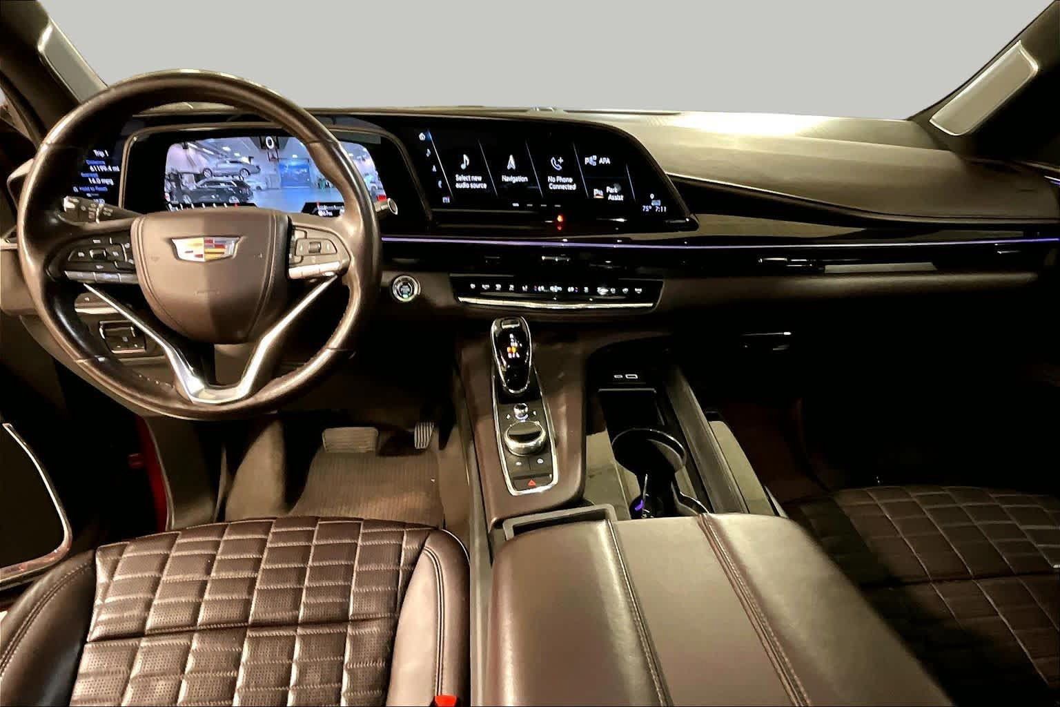Used 2023 Cadillac Escalade Sport Platinum AWD/4WD image 16