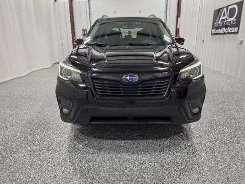 Used 2019 Subaru Forester Limited image 3