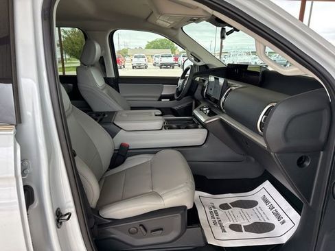 New 2026 Ford Expedition Max Active RWD image 11