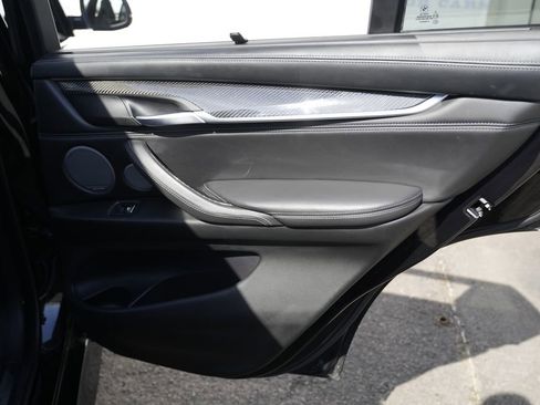 Used 2016 BMW X5 M image 46