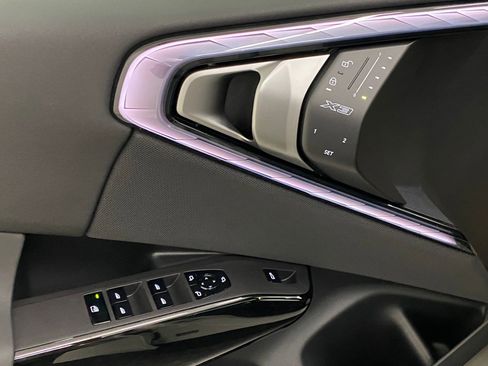 New 2026 BMW X3 xDrive30 w/ Premium Package image 11