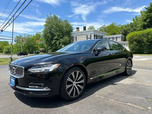Used 2023 Volvo S90 B6 Plus AWD/4WD image 3