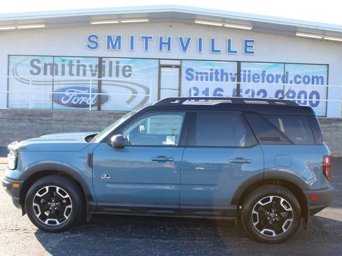 Used 2022 Ford Bronco Sport Outer Banks image 2