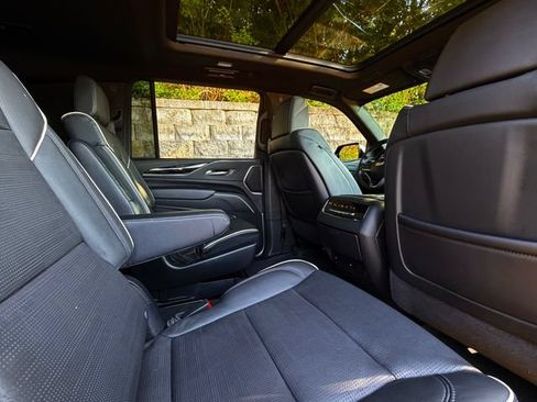 Used 2023 Cadillac Escalade ESV Sport w/ Touring Package AWD/4WD image 39