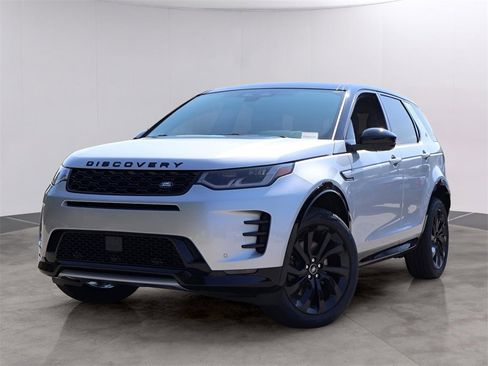 New 2025 Land Rover Discovery Sport Dynamic SE image 1