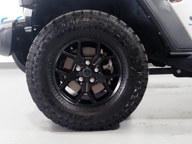 Used 2024 Jeep Wrangler 4xe AWD/4WD image 40