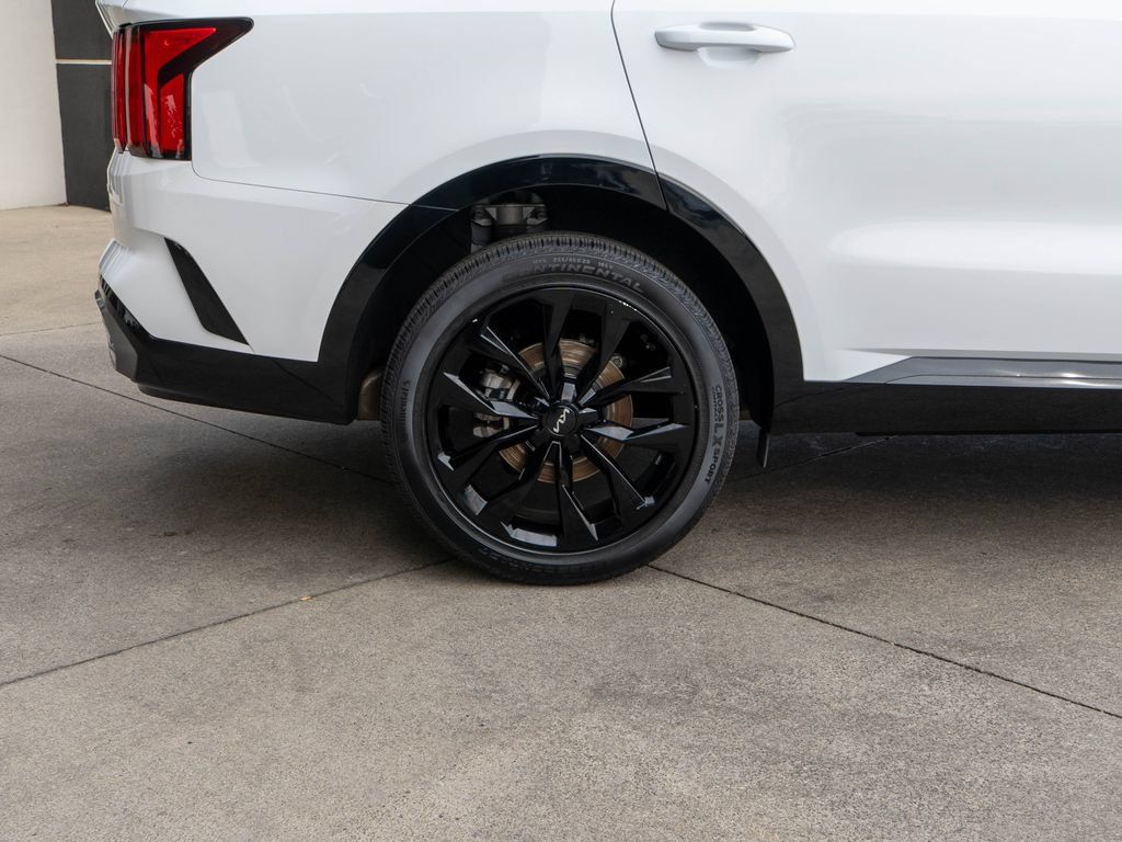 Certified 2023 Kia Sorento SX AWD/4WD image 34