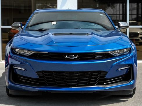 Used 2021 Chevrolet Camaro SS RWD image 5