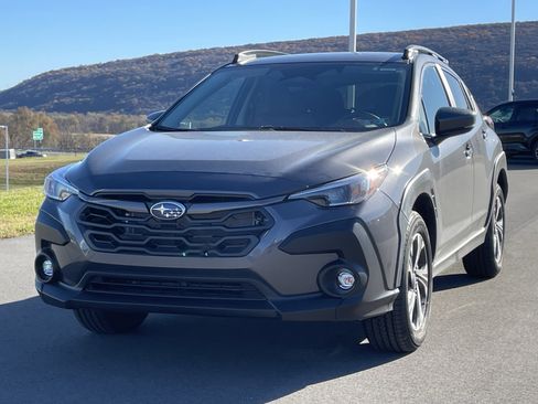 Used 2026 Subaru Crosstrek 2.5i Premium AWD/4WD image 6