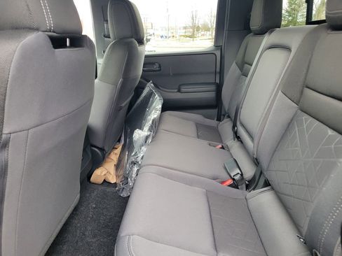 New 2026 Nissan Frontier SV w/ Tow Package AWD/4WD image 31