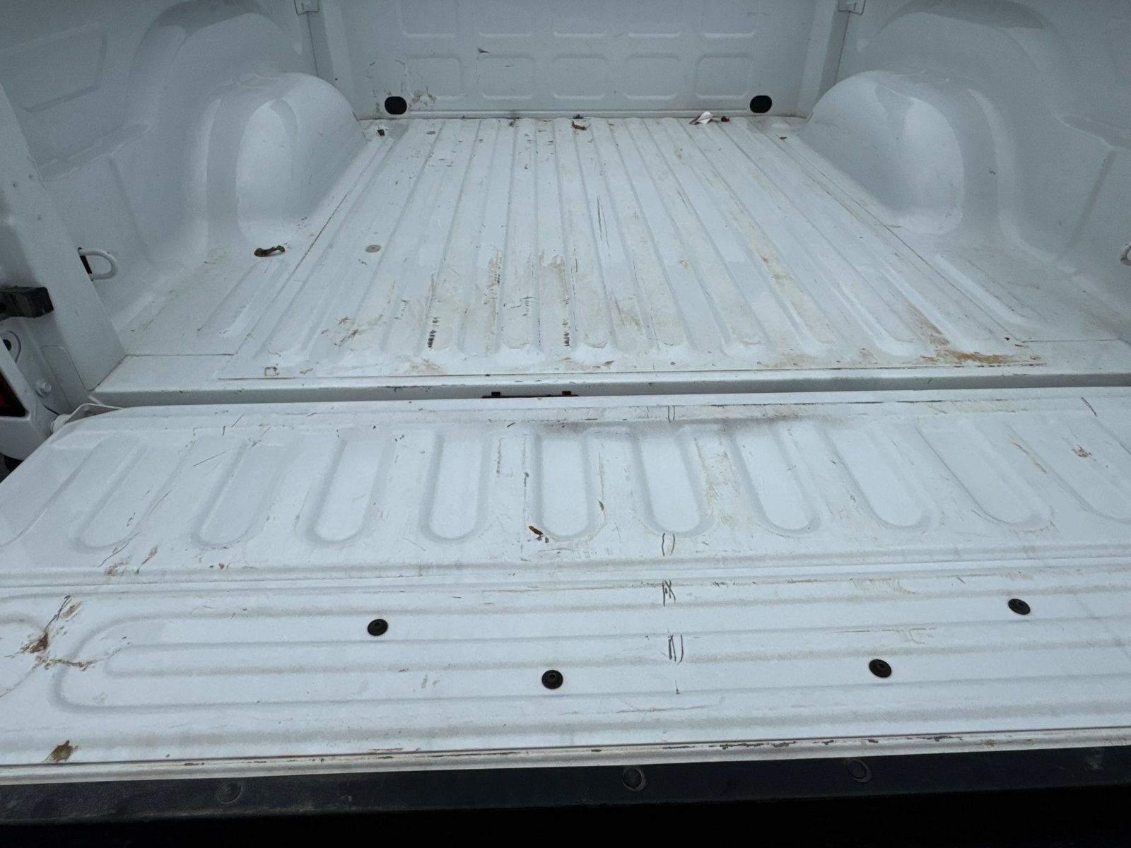 Used 2022 RAM 1500 Classic SLT w/ Electronics Group AWD/4WD image 19