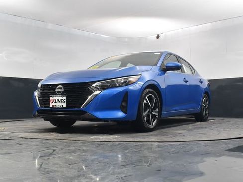 Used 2024 Nissan Sentra SV image 48