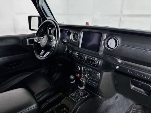 Used 2023 Jeep Wrangler Unlimited Rubicon 4xe w/ Dual Top Group AWD/4WD image 29